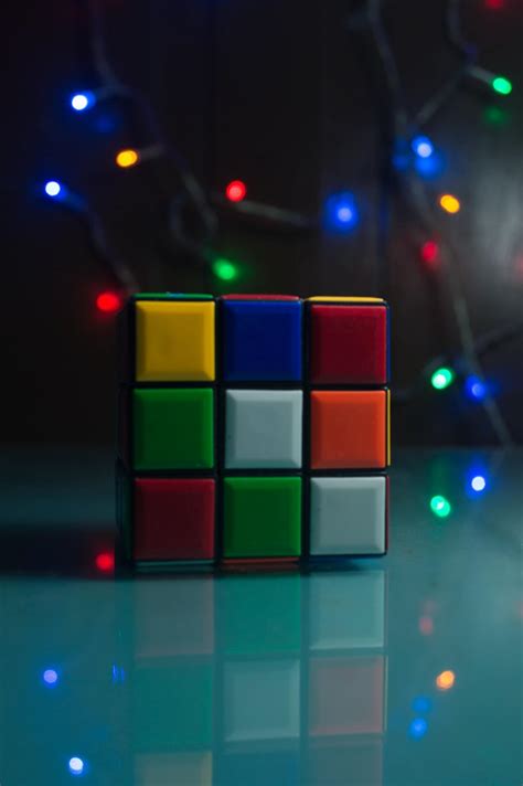 The Amazing Cube: From Puzzle Toy to Serious Sport
